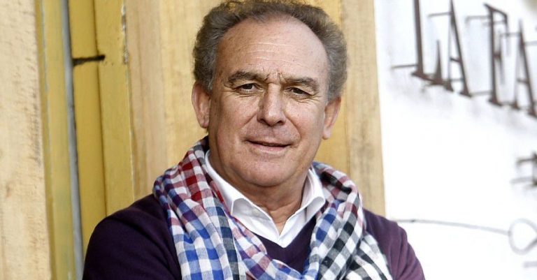 DE83syQWsAYbqbm-900x470