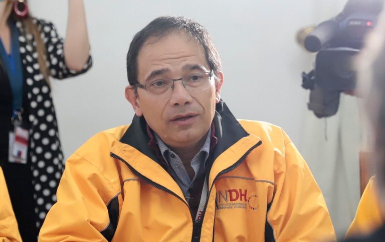 ae8e30fe-5b19-494c-abd0-9e20d0c0b732-extra-large-standard-q100