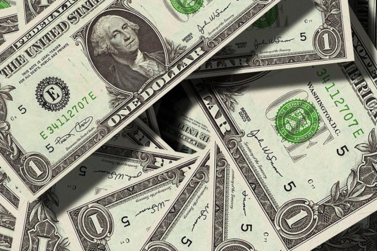 dollars-g60fd7cfc6_1920