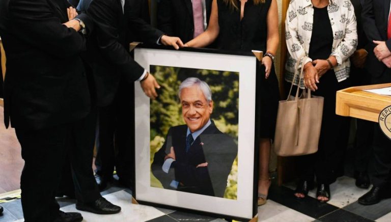 28-232736_7r8q_A_UNO_16320571-880x500