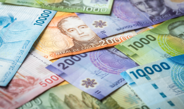 Moneda-Chile-1174x694