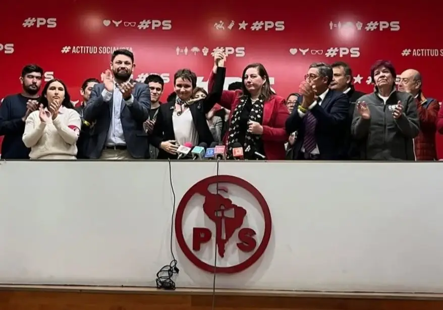 Partido Socialista decidió apoyar la candidatura de Carolina Tohá
