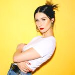 Latina-Producciones_-Francisca-Valenzuela-_-show-en-vivo_-contacto_-contrataciones-min